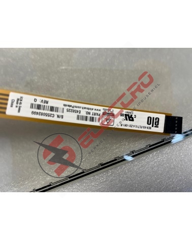 Zoom sur la nappe de connexion flexible à 5 broches de la vitre tactile Elo E458225